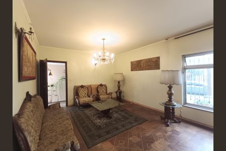 Casa à venda com 5 quartos, 316m² em Planalto Paulista, São Paulo