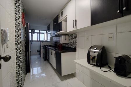 Apartamento à venda com 98m², 3 quartos e 1 vagaCozinha - Armários
