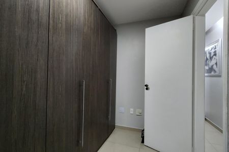 Apartamento à venda com 98m², 3 quartos e 1 vagaQuarto 1 - Armários