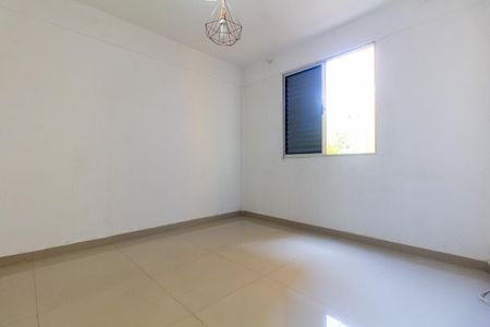 Quarto 1 de apartamento para alugar com 2 quartos, 45m² em Vila Silvia, São Paulo