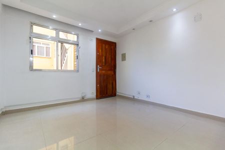 Sala de apartamento para alugar com 2 quartos, 45m² em Vila Silvia, São Paulo