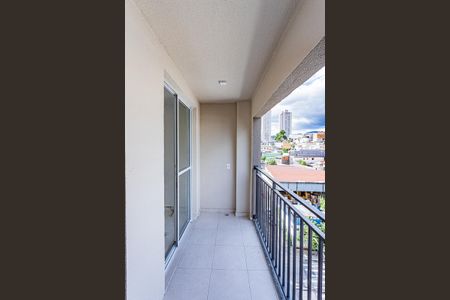 Apartamento para alugar com 56m², 3 quartos e 1 vaga Apartamento para alugar com 56m², 3 quartos e 1 vagaVaranda e área de serviço