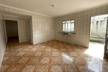 Cozinha de casa para alugar com 1 quarto, 80m² em Vila Zat, São Paulo