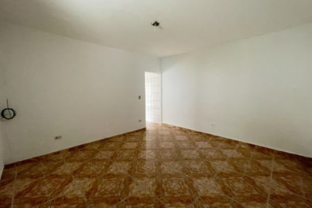 Quarto de casa para alugar com 1 quarto, 80m² em Vila Zat, São Paulo