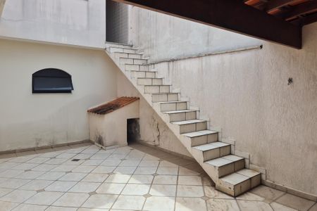 Casa à venda com 253m², 3 quartos e 2 vagasQuintal