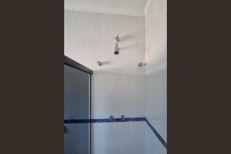 Casa à venda com 253m², 3 quartos e 2 vagasBanheiro da Suíte 2