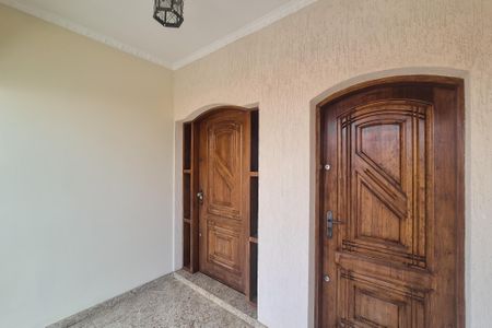 Casa à venda com 253m², 3 quartos e 2 vagasentrada casa