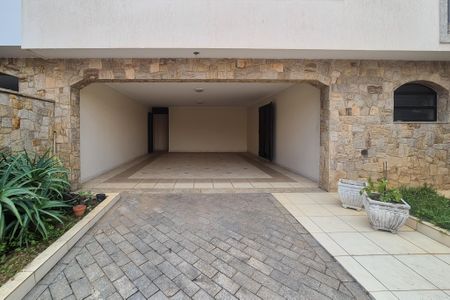 Casa à venda com 253m², 3 quartos e 2 vagasGaragem
