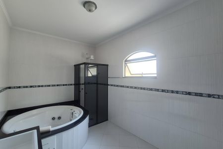 Casa à venda com 253m², 3 quartos e 2 vagasBanheiro da Suíte 1