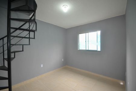 Sala de casa para alugar com 2 quartos, 80m² em Floresta, Nova Iguaçu