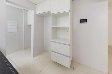 Apartamento para alugar com 60m², 2 quartos e 2 vagas Apartamento para alugar com 60m², 2 quartos e 2 vagasCozinha