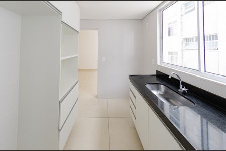 Apartamento para alugar com 60m², 2 quartos e 2 vagas Apartamento para alugar com 60m², 2 quartos e 2 vagasCozinha