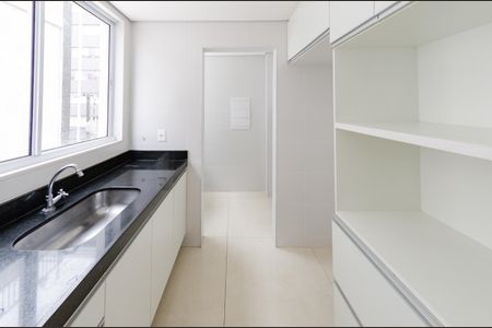 Apartamento para alugar com 60m², 2 quartos e 2 vagas Apartamento para alugar com 60m², 2 quartos e 2 vagasCozinha