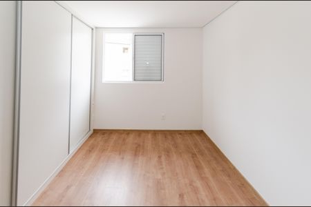 Apartamento para alugar com 60m², 2 quartos e 2 vagas Apartamento para alugar com 60m², 2 quartos e 2 vagasSuíte 2