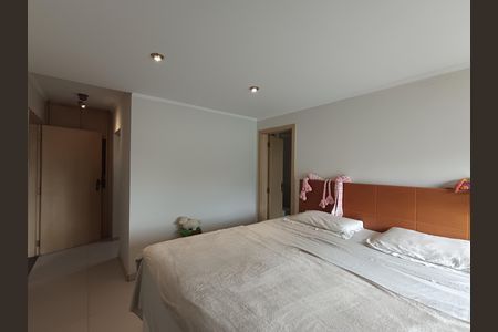 Casa à venda com 4 quartos, 359m² em Planalto Paulista, São Paulo