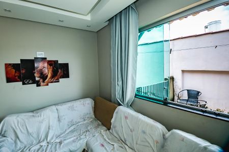 Casa à venda com 2 quartos, 390m² em Novo Glória, Belo Horizonte