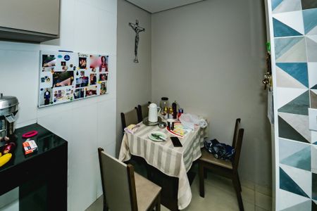 Casa à venda com 2 quartos, 390m² em Novo Glória, Belo Horizonte