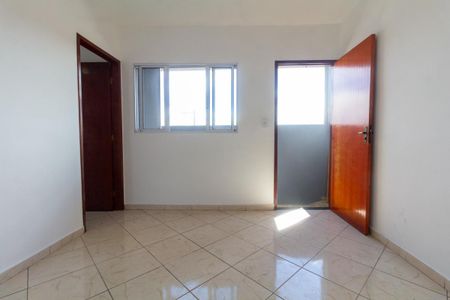 Sala de casa para alugar com 3 quartos, 75m² em Jardim Hercilia, São Paulo