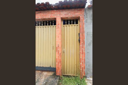 Casa à venda com 80m², 2 quartos e 2 vagas Casa à venda com 80m², 2 quartos e 2 vagasFachada Kitnets e barracão