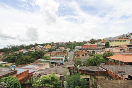 Casa à venda com 80m², 2 quartos e 2 vagas Casa à venda com 80m², 2 quartos e 2 vagasVista