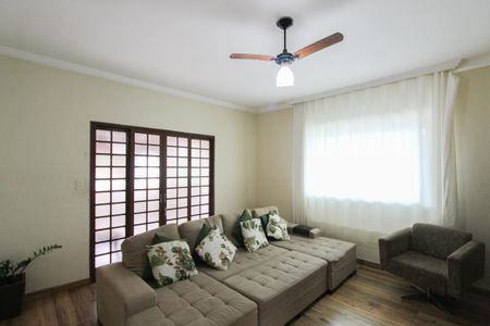 Sala de casa à venda com 2 quartos, 80m² em Minas Caixa, Belo Horizonte