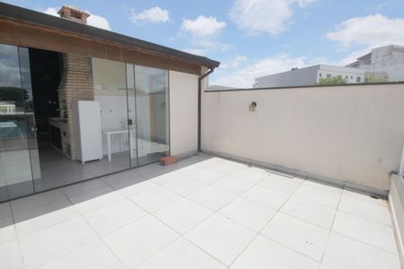 Apartamento à venda com 104m², 2 quartos e 1 vagaCobertura