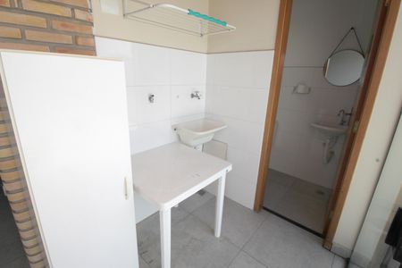 Apartamento à venda com 104m², 2 quartos e 1 vagaÁrea de Serviço