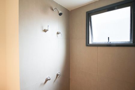 Banheiro de apartamento para alugar com 1 quarto, 24m² em Vila Olímpia, São Paulo