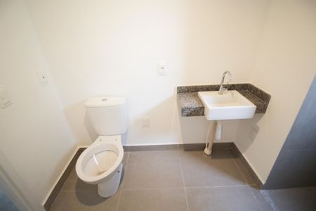 Apartamento para alugar com 24m², 1 quarto e sem vaga Apartamento para alugar com 24m², 1 quarto e sem vagaBanheiro