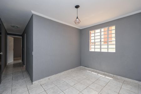 Sala de apartamento para alugar com 2 quartos, 48m² em Jardim Iracema, Taboão da Serra