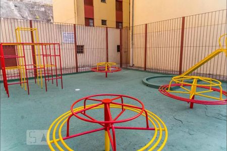 Apartamento para alugar com 48m², 2 quartos e 1 vaga Apartamento para alugar com 48m², 2 quartos e 1 vagaÁrea comum - Playground