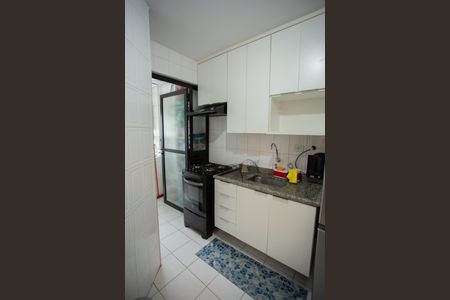 Apartamento para alugar com 65m², 2 quartos e 1 vaga Apartamento para alugar com 65m², 2 quartos e 1 vagaCOZINHA