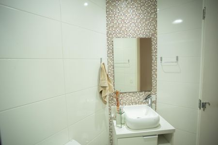 Apartamento para alugar com 65m², 2 quartos e 1 vaga Apartamento para alugar com 65m², 2 quartos e 1 vagaBANHEIRO