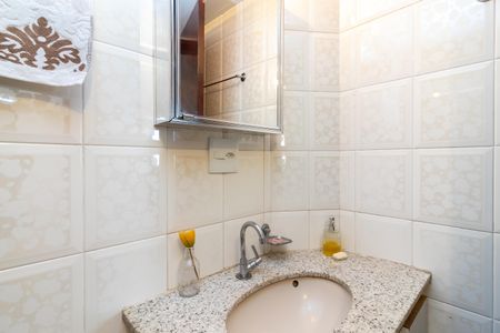 Apartamento à venda com 70m², 2 quartos e sem vaga Apartamento à venda com 70m², 2 quartos e sem vagaBanheiro