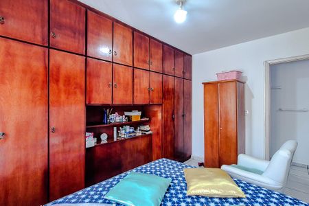 Apartamento à venda com 78m², 2 quartos e 1 vagaQuarto 2