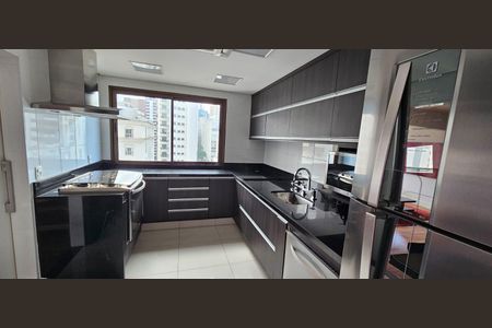 Apartamento para alugar com 3 quartos, 270m² em Jardim Paulista, São Paulo