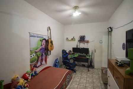 Quarto 1 de casa para alugar com 2 quartos, 146m² em Galo Branco, São Gonçalo