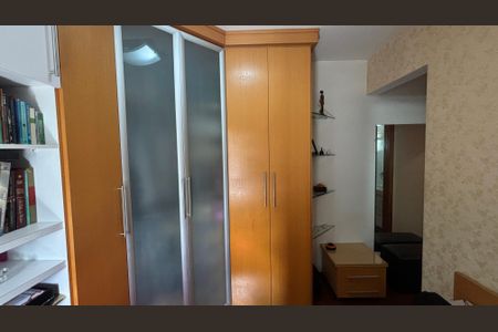 Apartamento à venda com 141m², 3 quartos e 3 vagasSuíte 2