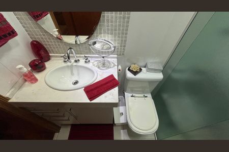 Apartamento à venda com 141m², 3 quartos e 3 vagasBanheiro da Suíte 2