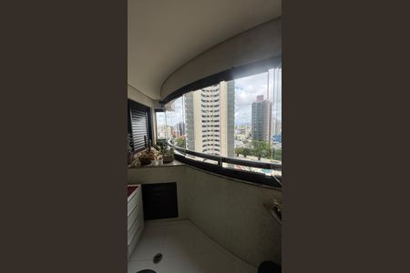 Apartamento à venda com 141m², 3 quartos e 3 vagasCozinha Varanda