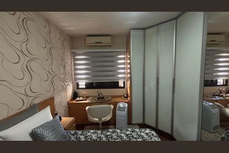 Apartamento à venda com 141m², 3 quartos e 3 vagasSuite 1