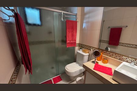 Apartamento à venda com 141m², 3 quartos e 3 vagasBanheiro da Suíte 1