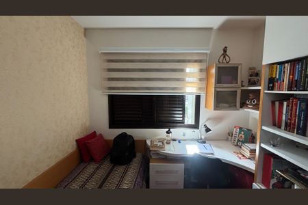 Apartamento à venda com 141m², 3 quartos e 3 vagasSuíte 2
