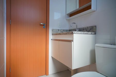 Apartamento para alugar com 45m², 2 quartos e 1 vaga Apartamento para alugar com 45m², 2 quartos e 1 vagaBanheiro