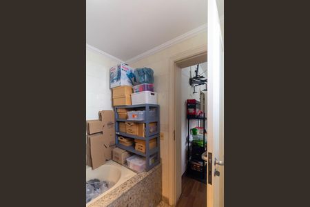 Apartamento à venda com 228m², 4 quartos e 3 vagas Apartamento à venda com 228m², 4 quartos e 3 vagasBanheiro da Suíte 3