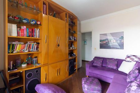 Apartamento à venda com 228m², 4 quartos e 3 vagas Apartamento à venda com 228m², 4 quartos e 3 vagasQuarto 4