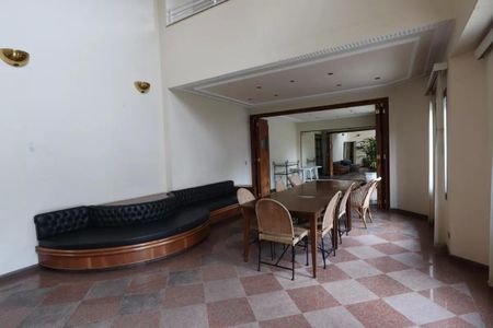 Apartamento à venda com 228m², 4 quartos e 3 vagas Apartamento à venda com 228m², 4 quartos e 3 vagasÁrea comum - Salão de festas