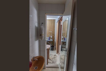 Apartamento à venda com 104m², 3 quartos e 1 vaga Apartamento à venda com 104m², 3 quartos e 1 vagaBanheiro do Ateliê na Sala