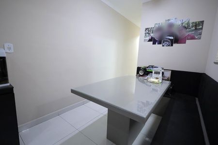 Apartamento à venda com 2 quartos, 72m² em Vila Lucinda, Santo André