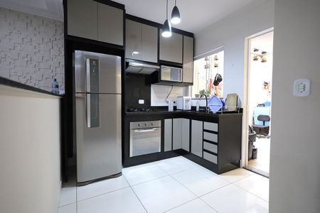 Apartamento à venda com 72m², 2 quartos e 1 vaga Apartamento à venda com 72m², 2 quartos e 1 vagaCozinha